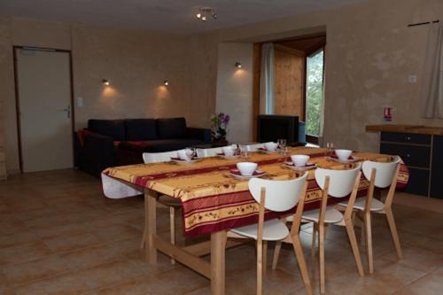 Domaine Bellelauze Hotel Bouriege Room photo